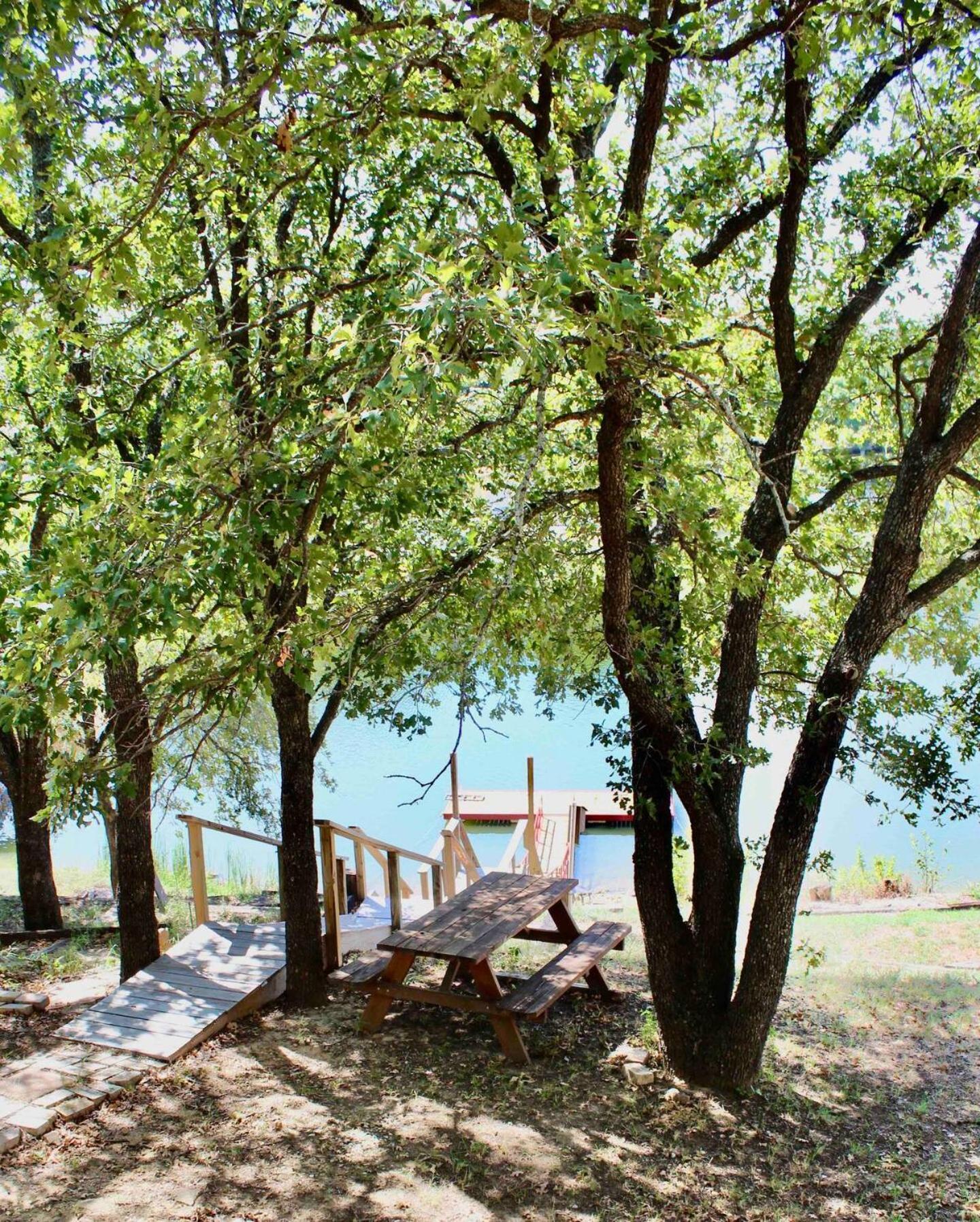 Lakefront Dock Fire Pit Sleeps 8 Villa Nocona Kültér fotó